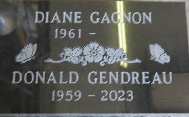 plaques/lot646_1.jpg