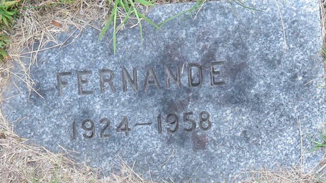 plaques/lot712_4.jpg