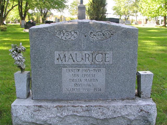 plaques/lot790_1.jpg
